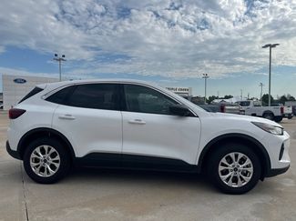 Certified 2024 Ford Escape Active AWD/4WD video 2