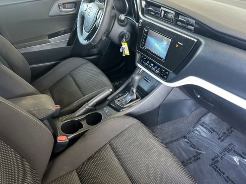 Used 2017 Toyota Corolla iM w/ Carpet Mat Package FWD image 15