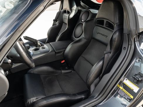 Used 2009 Dodge Viper ACR RWD image 18