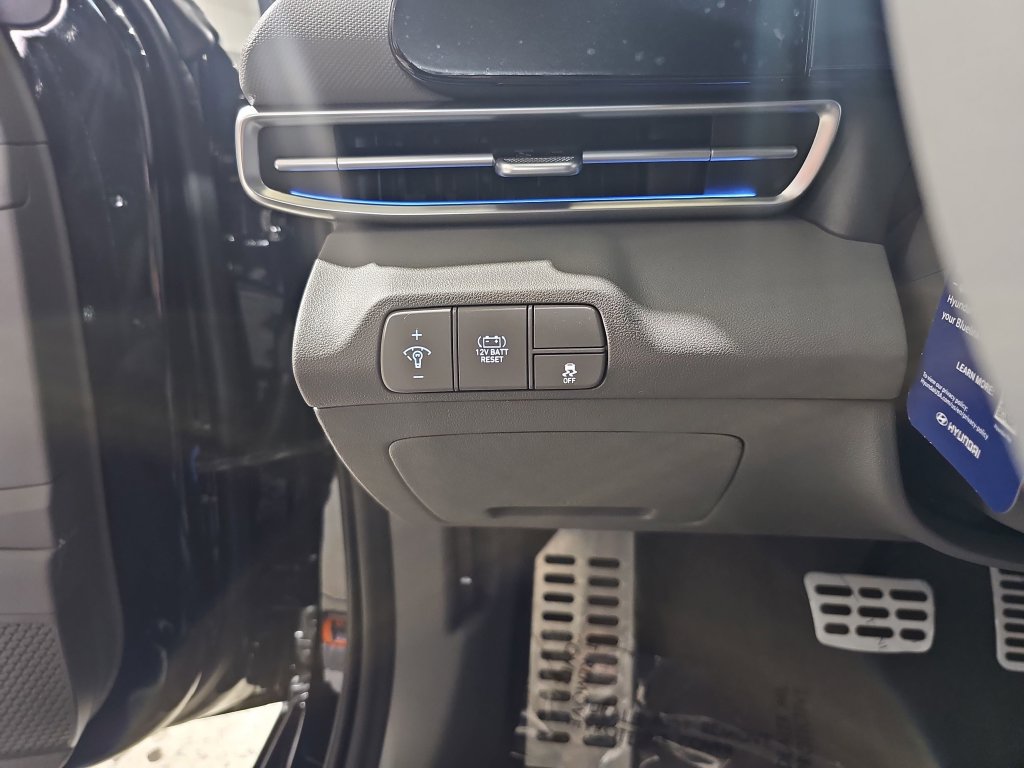 New 2026 Hyundai Elantra SEL FWD image 27
