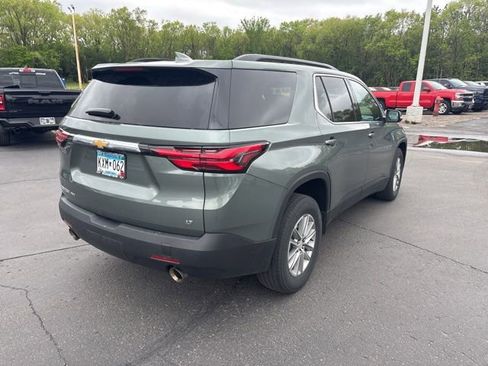 Used 2023 Chevrolet Traverse LT w/ Rear Camera Mirror Package AWD/4WD image 14