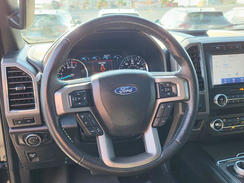 Used 2021 Ford Expedition XLT image 22