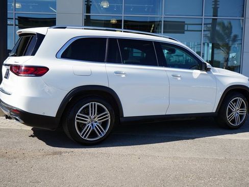 Used 2022 Mercedes-Benz GLS 450 4MATIC image 11