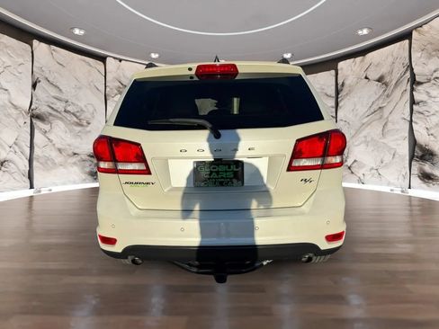Used 2015 Dodge Journey R/T w/ Flexible Seating Group FWD image 6