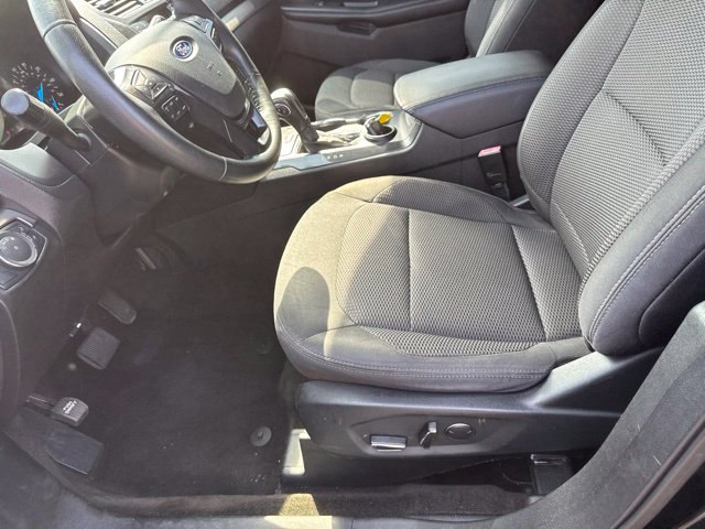 Used 2018 Ford Explorer XLT FWD image 17