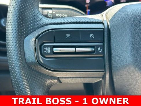 Used 2023 Chevrolet Colorado Trail Boss w/ Technology Package image 19