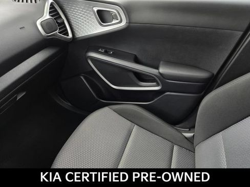 Certified 2025 Kia Soul LX FWD image 25