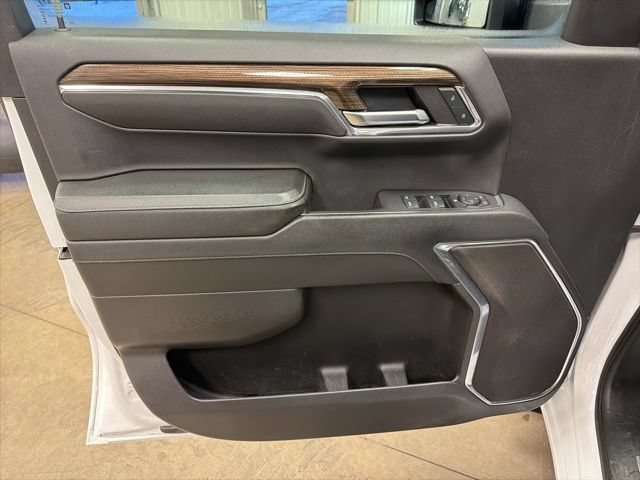 Used 2024 Chevrolet Silverado 1500 RST AWD/4WD image 12