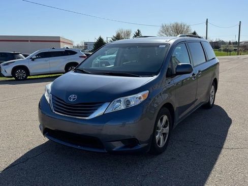 Certified 2016 Toyota Sienna LE FWD image 10