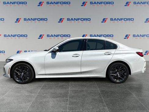 Used 2025 BMW 330i Sedan RWD image 2