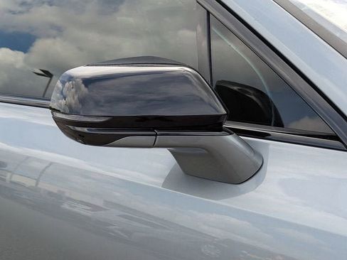 New 2026 Cadillac Vistiq Sport w/ LPO, Floor Liner Package image 10