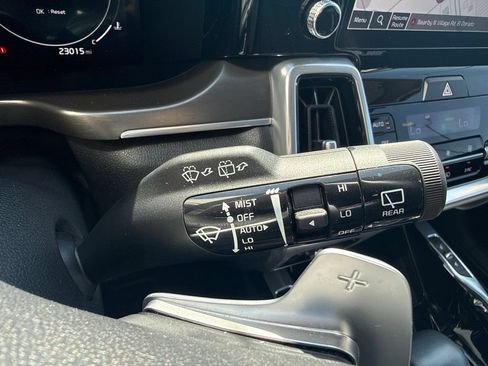 Used 2023 Kia Sorento SX AWD/4WD image 26