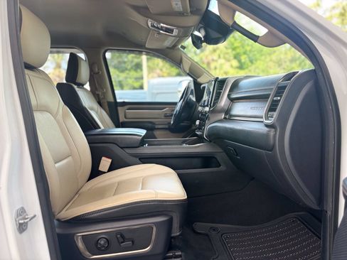 Used 2019 RAM 1500 Limited w/ Advanced Safety Group AWD/4WD image 29