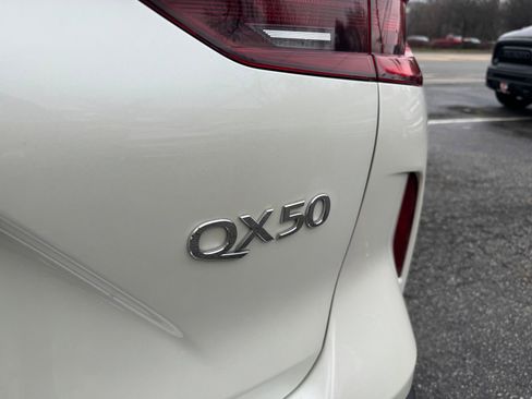 Used 2019 INFINITI QX50 Essential w/ Premium Heat Package image 35