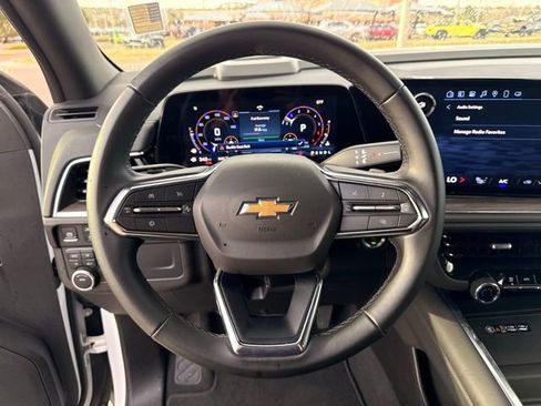 Used 2025 Chevrolet Tahoe LT image 13