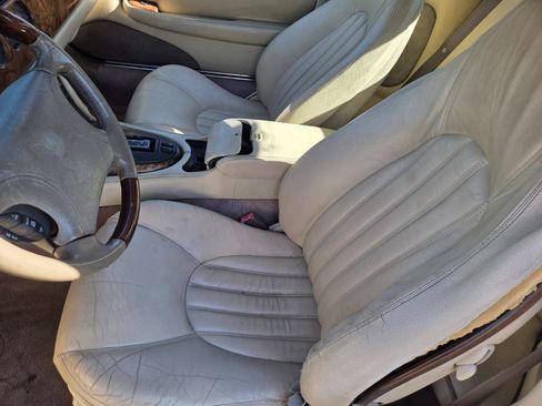 Used 1997 Jaguar XK8 Convertible RWD image 5