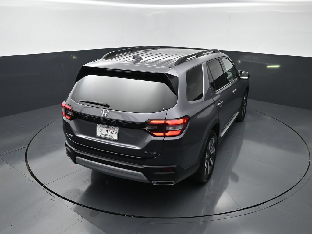 Used 2023 Honda Pilot Elite image 32