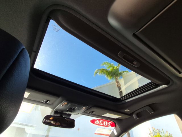 Used 2026 Toyota Sienna XSE FWD image 19