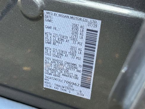 Used 2020 Nissan Rogue SL w/ Premium Package image 32