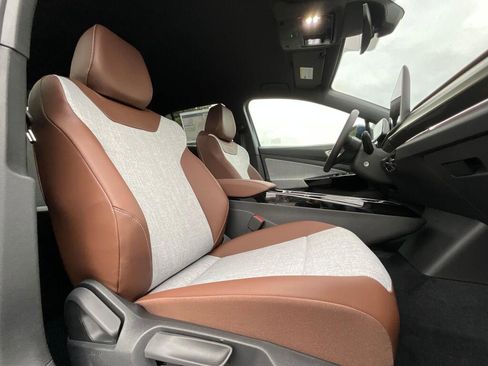 New 2026 Volkswagen ID.4 Pro image 13
