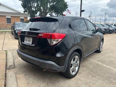 Used 2019 Honda HR-V LX image 7