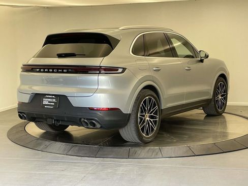 Used 2024 Porsche Cayenne image 7