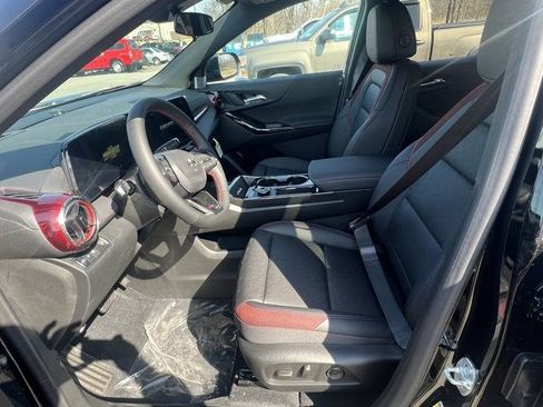 New 2025 Chevrolet Equinox RS w/ LPO, Floor Liner Package image 11