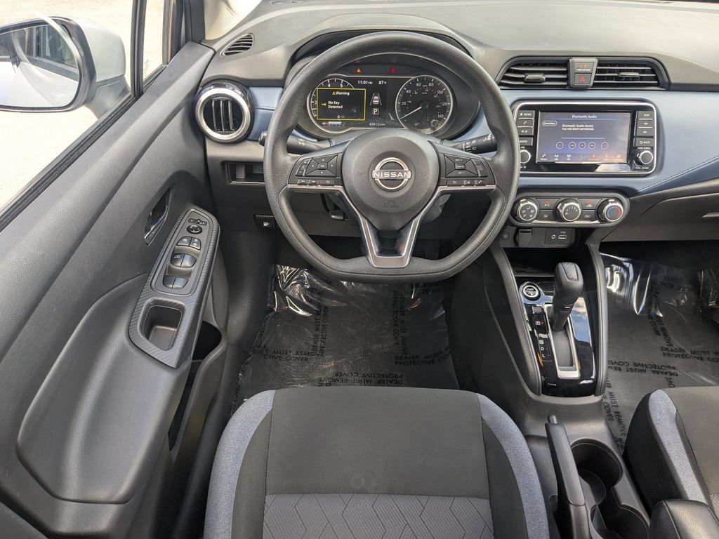 Used 2025 Nissan Versa SV FWD image 14