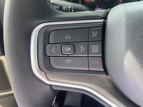 New 2025 Jeep Wagoneer L Base image 18