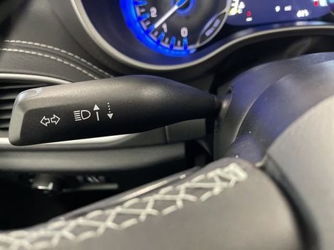 New 2026 Chrysler Pacifica Select image 37