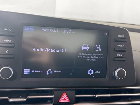 Used 2023 Hyundai Elantra SEL image 14