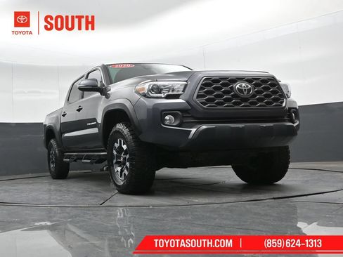 Used 2020 Toyota Tacoma TRD Off-Road AWD/4WD image 50