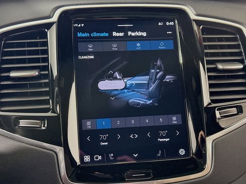 Used 2023 Volvo XC90 B6 Ultimate w/ Protection Package Premier image 19