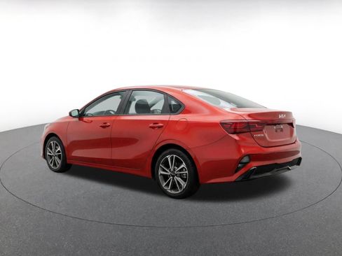 Used 2024 Kia Forte LXS FWD image 7