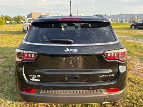 Used 2023 Jeep Compass Limited AWD/4WD image 13