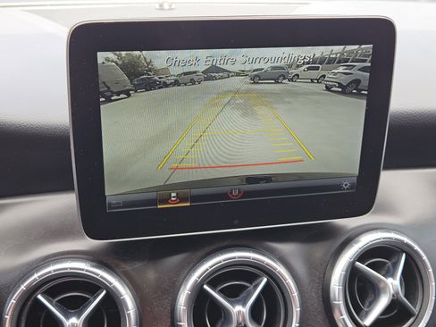 Certified 2019 Mercedes-Benz CLA 250 image 18