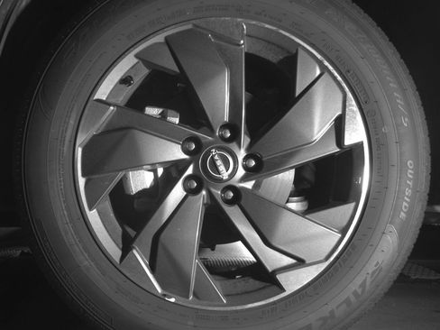 Used 2025 Nissan Rogue SV image 12