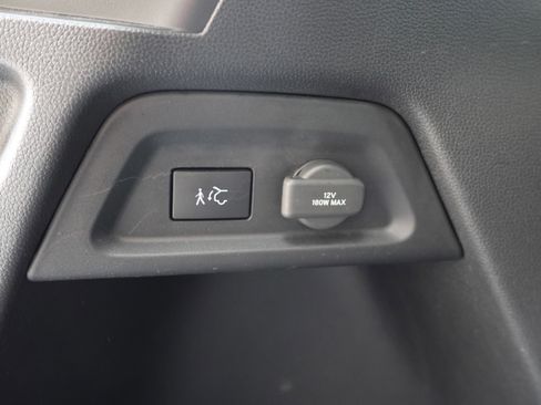 Used 2023 Honda Pilot Touring image 8