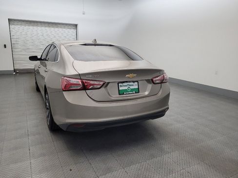 Used 2022 Chevrolet Malibu LT FWD image 6