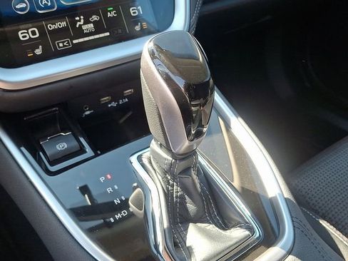 Used 2022 Subaru Outback Premium image 15