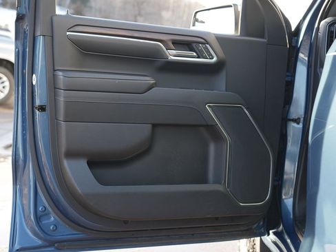 Used 2024 GMC Sierra 1500 SLT image 16