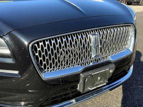 Used 2022 Lincoln Nautilus AWD w/ Premium Package image 27