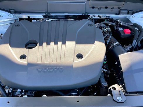 New 2026 Volvo XC60 B5 Plus w/ Protection Package Premier image 13