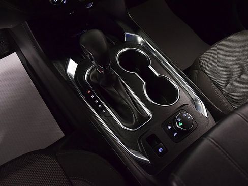 Used 2023 Chevrolet Traverse LT image 22