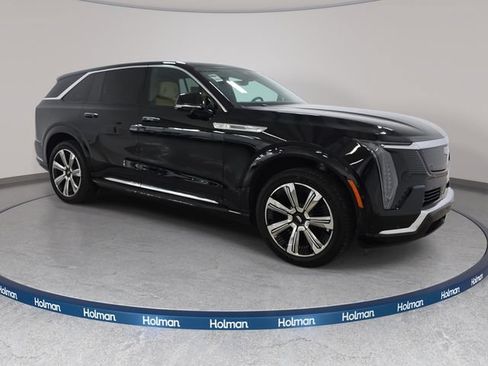 Used 2025 Cadillac Escalade IQ Luxury 2 AWD/4WD image 4