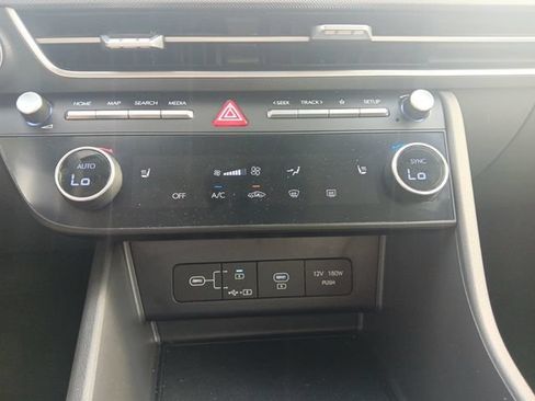 Used 2025 Hyundai Sonata SEL FWD image 18