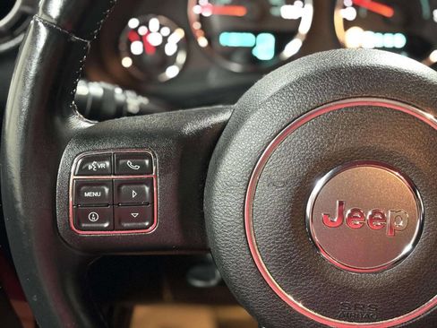 Used 2015 Jeep Wrangler Unlimited Sport w/ Quick Order Package 24S AWD/4WD image 25
