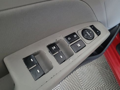 Used 2020 Hyundai Elantra SEL FWD image 27