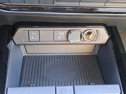 New 2026 Toyota Prius Limited image 31