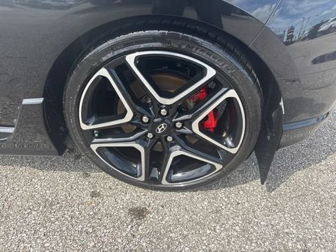 Used 2022 Hyundai Veloster N FWD image 5